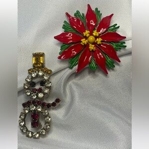 Snowy, Elegance and Festive  Bloom brooches